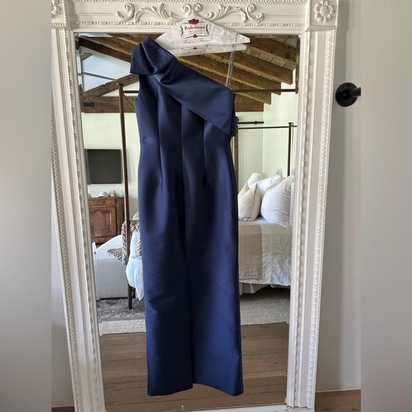 The perfect Mother of the Bride dress. - Picture 4 of 7